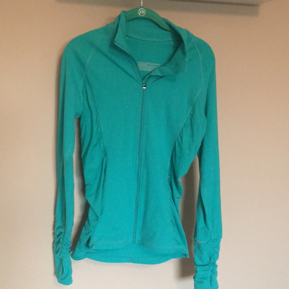 VS Sport Knockout zip up jacket Size S